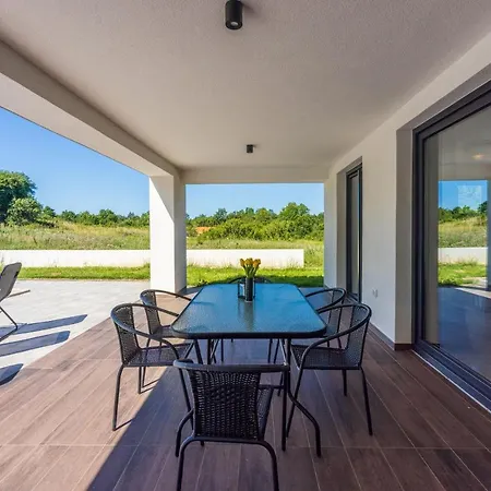 Tatil Evi Lariz
