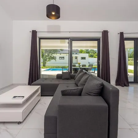 Tatil Evi Lariz *