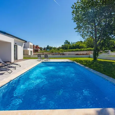 Lariz Tatil Evi Labin (Istria)