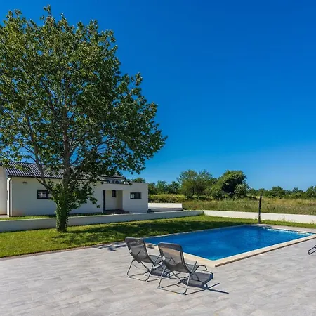 Lariz Tatil Evi Labin (Istria)
